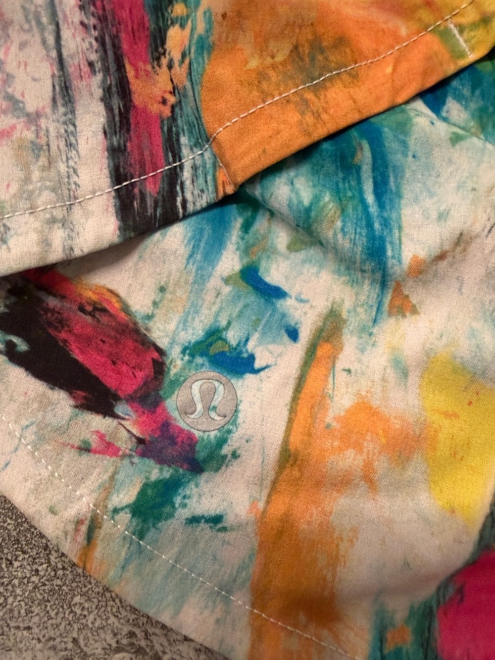 Lululemon Womens White Waist Multicolor Paint-Print Active Short - Picture 2 of 3